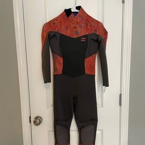 New with tags billabong wetsuit. Xs/s